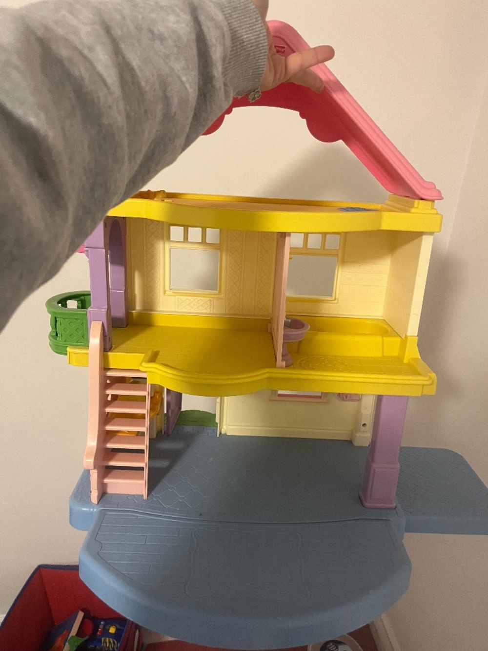 Vintage little people dollhouses